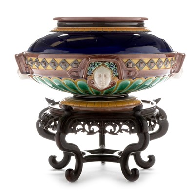 Lot 495 - Wedgwood majolica planter