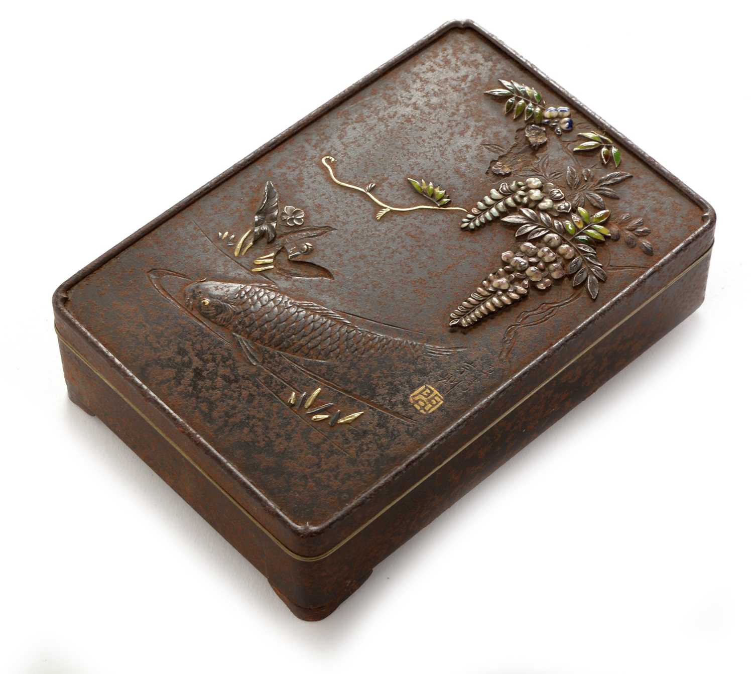 Lot 689 - 19th Century Japanese box
