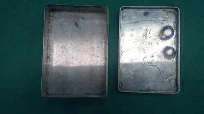 Lot 689 - 19th Century Japanese box