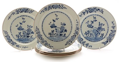Lot 387 - set of six Chinese blue and white plates
