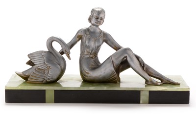 Lot 1271 - Art Deco white alloy and onyx group