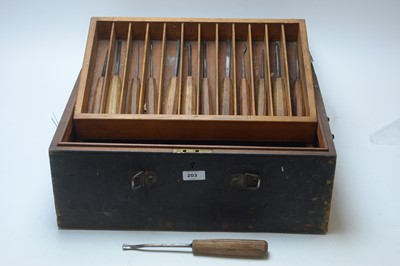 Lot 203 - Carving tools