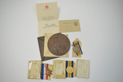 Lot 187 - First World War group