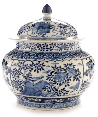 Lot 431 - Chinese blue and white jar and cover