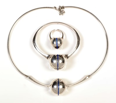 Lot 1148 - Suite of silver jewellery