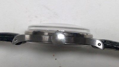 Lot 21 - Longines manual wind wristwatch
