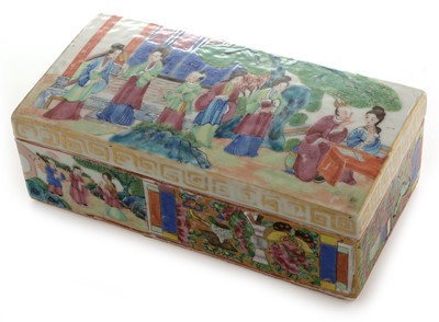 Lot 447 - Canton box and cover