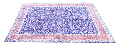 Lot 556 - Isfahan carpet