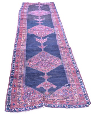Lot 559 - Hamadan runner