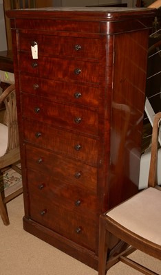 Lot 708 - 20th Century mahogany Wellington chest