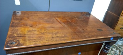 Lot 872 - 19th Century mahogany telescopic action dining table and leaf holder in the manner of Gillows