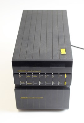 Lot 848 - Meridian 207 CD player and CD transport 207