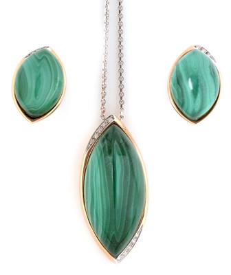Lot 23 - H. Stern pendant and earrings