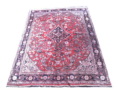 Lot 581 - Sarough Mahal rug