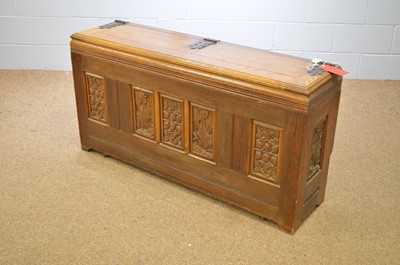 Lot 573 - Oak coffer