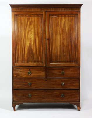 Lot 827 - 19th Century mahogany linen press