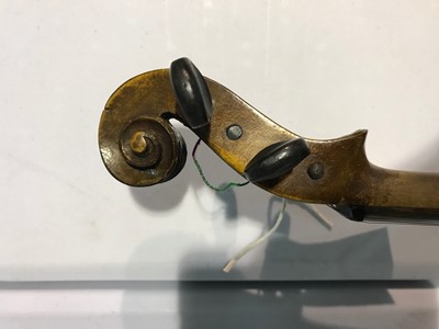 Lot 722 - 19th Century German Violin