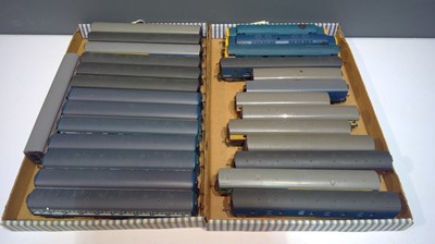 Lot 1151 - Lima, Hornby and Tri-ang diesel locomotives and carriages.