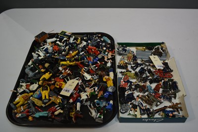 Lot 1185 - Mid 20th century and later lead and metal figures various including Britains etc