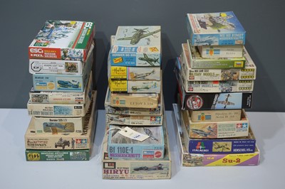 Lot 1264 - Plastic model construction kits by Monogram, Tamiya, Heller, Eidai, Zvezda, Kovozavody, etc
