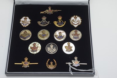Lot 1023 - Sweetheart brooches