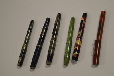 Lot 699 - Wyvern and de la Rue fountain pens