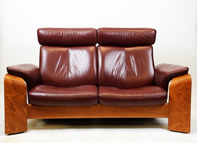 Lot 117 - Ekornes Stressless Pegasus loveseat