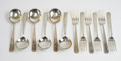 Lot 101 - Set of six silver spoons and forks
