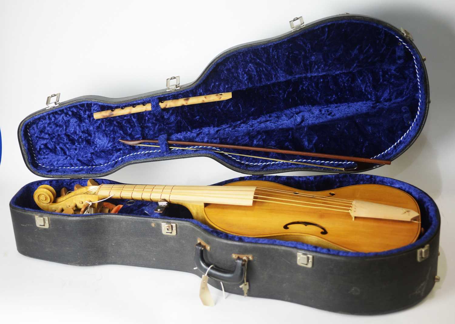 Lot 716 - Brescia student Viol, cased