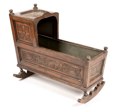 Lot 7 - 17th Century oak cradle
