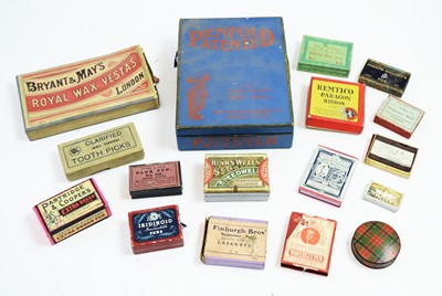 Lot 701 - Vintage pen nibs.