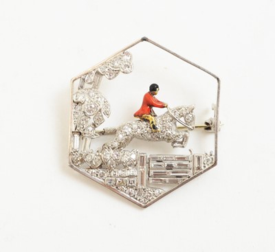 Lot 4 - Art Deco diamond hunting brooch