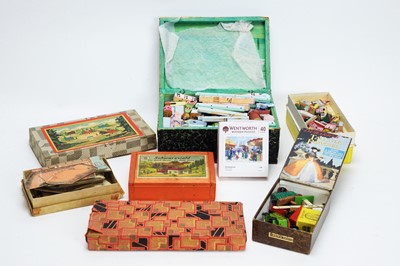 Lot 1119 - Miniature toy buildings/villages etc