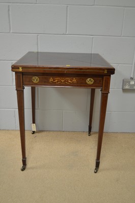 Lot 535 - Edwardian mahogany envelope card table.