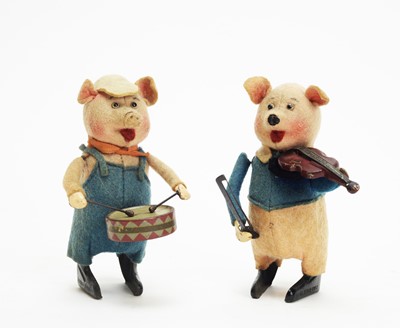 Lot 1139 - Schuco, Germany: clockwork felt-covered pigs.