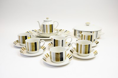 Lot 10 - Midwinter Queensberry part tea and dinner service