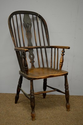 Lot 95 - Late 19th C Windsor armchair.