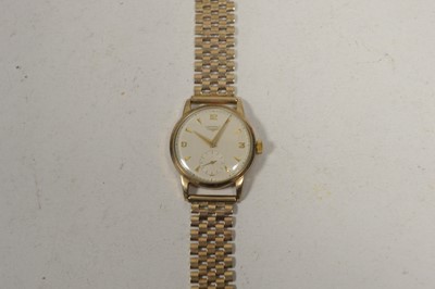 Lot 40 - A gold cased Longines wristwatch.