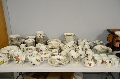 Lot 295 - A large collection of Worcester 'Evesham' pattern fireproof oven-to-tableware.