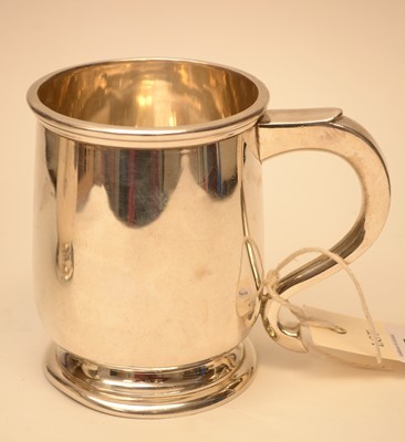 Lot 225 - A silver tankard, by Addie Bros