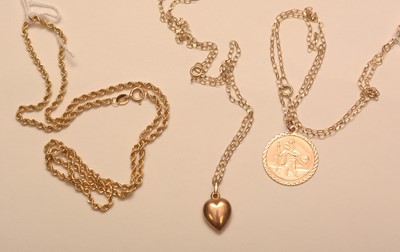 Lot 211 - Gold chain and other jewellery