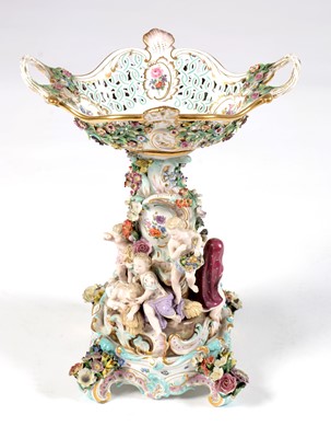 Lot 541 - Meissen centre basket and stand