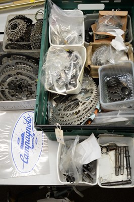 Lot 728 - Road and mountain bike chainrings, and miscellaneous items.