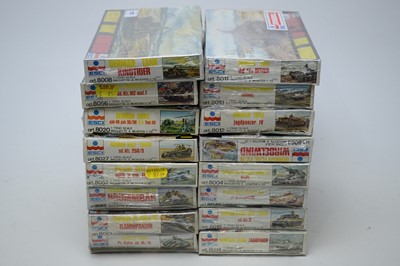 Lot 875 - 1:72 scale plastic construction kits.