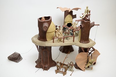 Lot 989 - Kenner/Palitoy Star Wars Ewok Village Action Playset