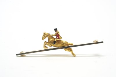 Lot 53 - A yellow metal and enamel hunting bar brooch.