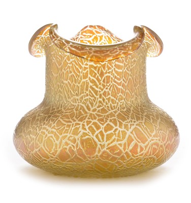 Lot 605 - Loetz Mimosa Candia vase