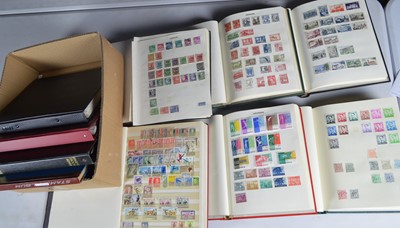 Lot 46 - Mixed World accumulation.
