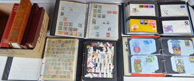 Lot 11 - World stamps.