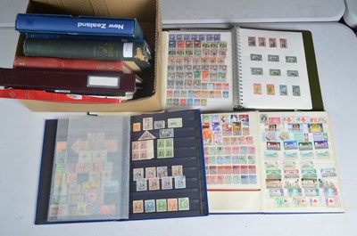 Lot 18 - Commonwealth accumulation.